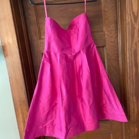 DIANE VON FURSTENBERG $450 Hot Pink Silk Bowenia Strapless Fit Flare Dress Sz 4 - Picture 3 of 5